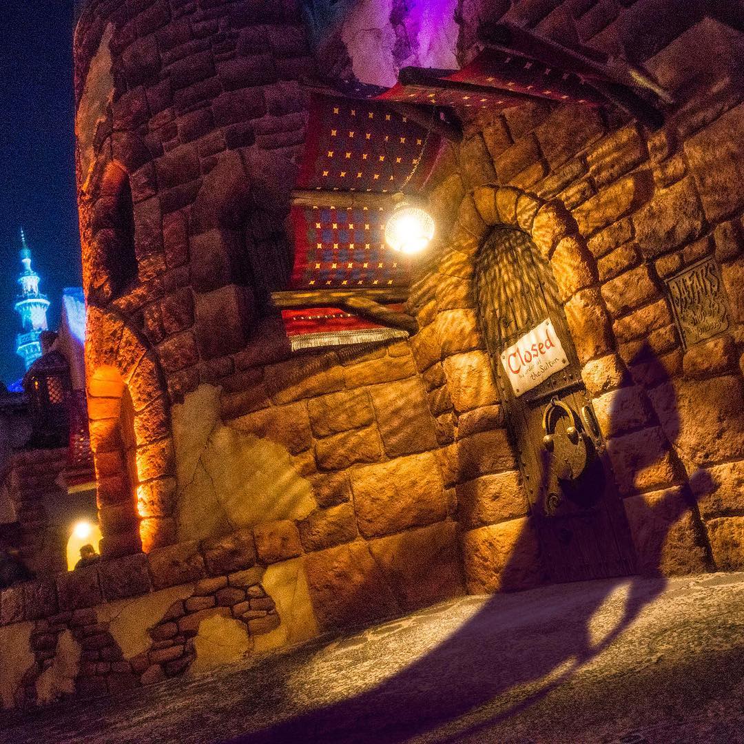 Tokyo Disney Resort Who S Shadow この影は Jafar Arabiancoast Tokyodisneysea Tokyodisneyresort Ciao Nihon