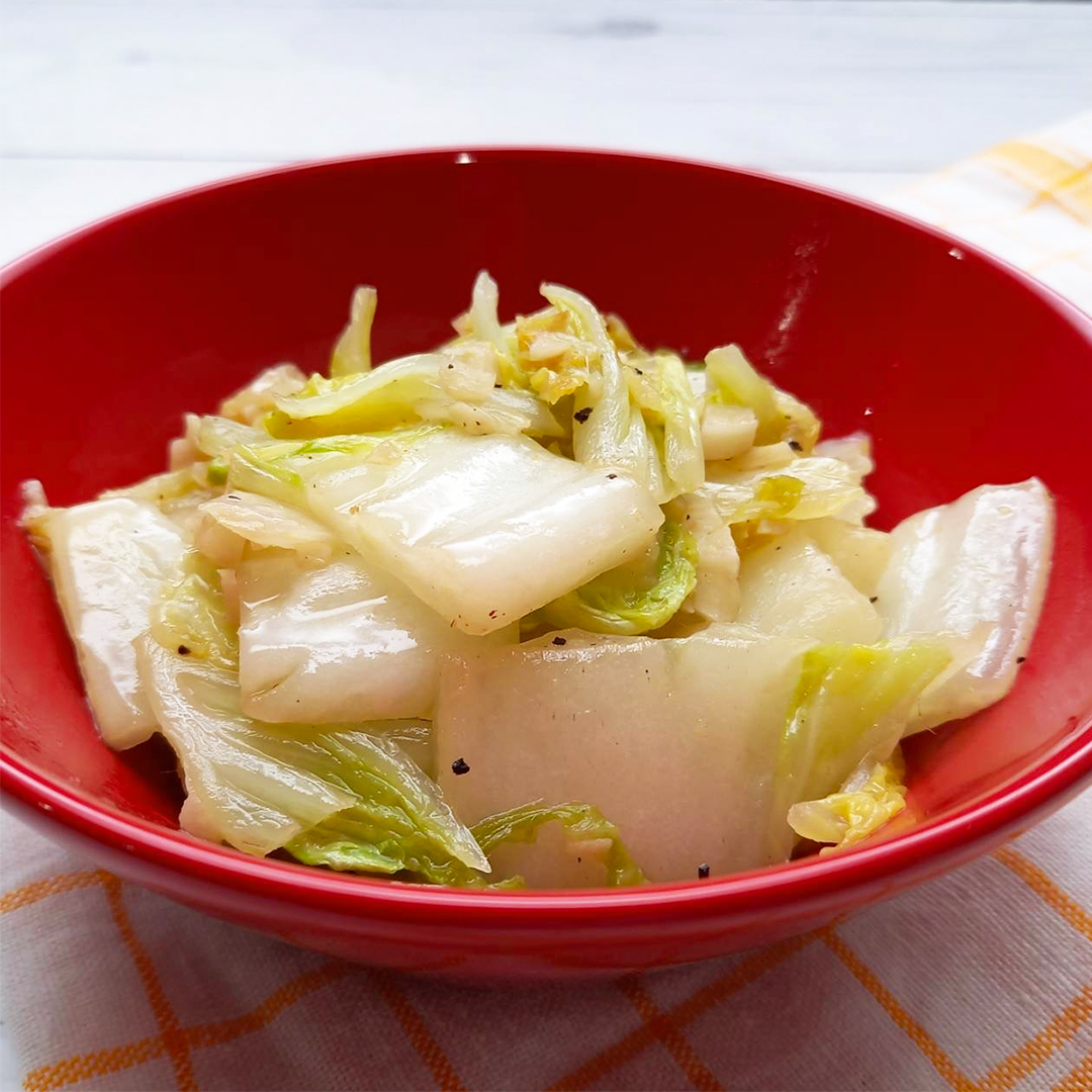 Tastyjapan 旬の白菜でもう一品 にんにくの香りがたまらないアンチョビ白菜 1人分 材料 白菜 100g アンチョビフィレ 2枚 オリーブオイル 大さじ1 Ciao Nihon
