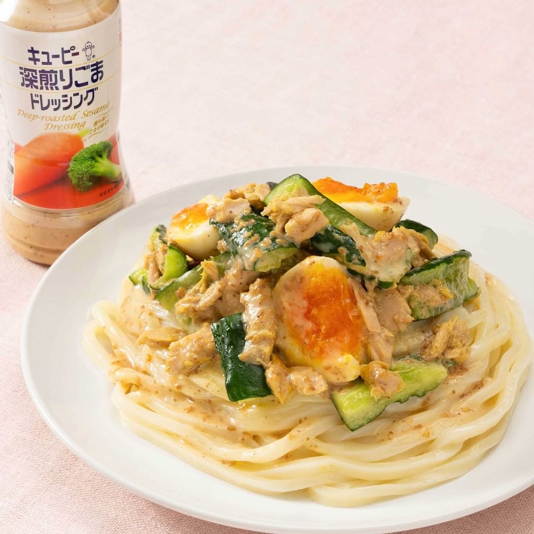 Kurashiru 10分で ごろっと卵のカレータルタルうどん ゆで卵 きゅうり ツナで作る具だくさんタルタル カレー粉でアクセントをつけた コクのあるごま風味が Ciao Nihon